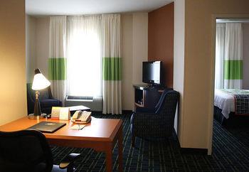 Fairfield Inn And Suites By Marriott Muskogee Exterior photo